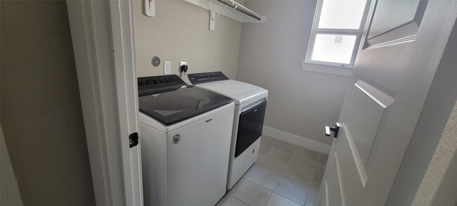 Building Photo - 17861 Hanson Rdg Ct