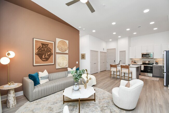 Photo - 1617 Enid St