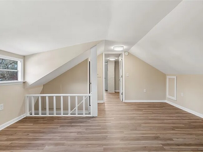 Photo - 606 Hwy 29 Byp N Unidad 3