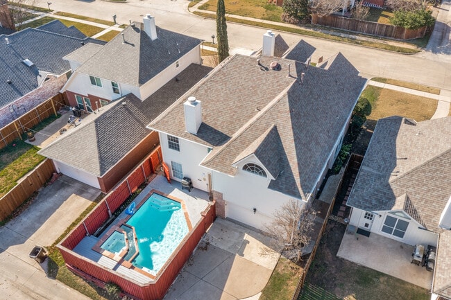 Photo - 6904 Amethyst Ln