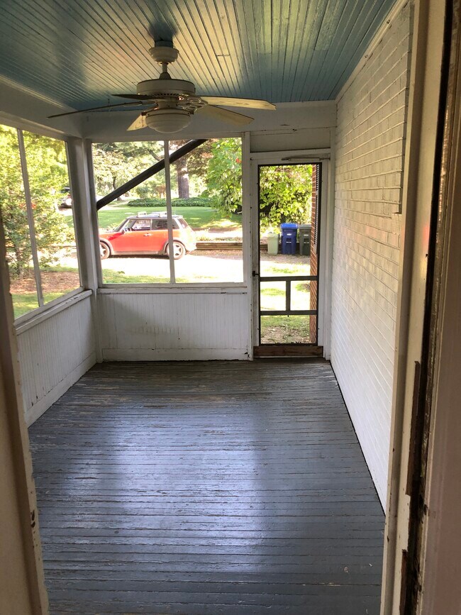 Photo - 4739 16th St N