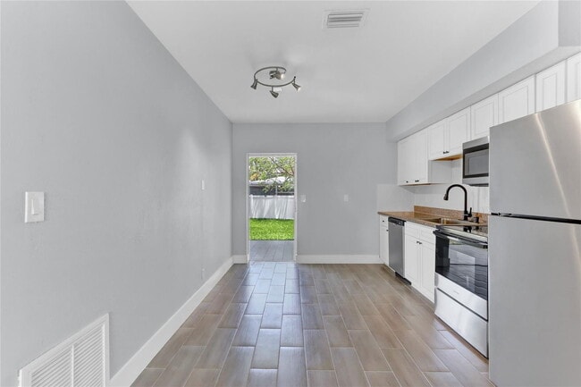 Photo - 2822 N Dixie Hwy