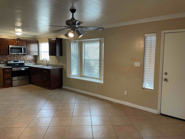 Photo - 231 Northrup St