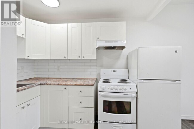 Photo - 423 Richmond St Unit 302