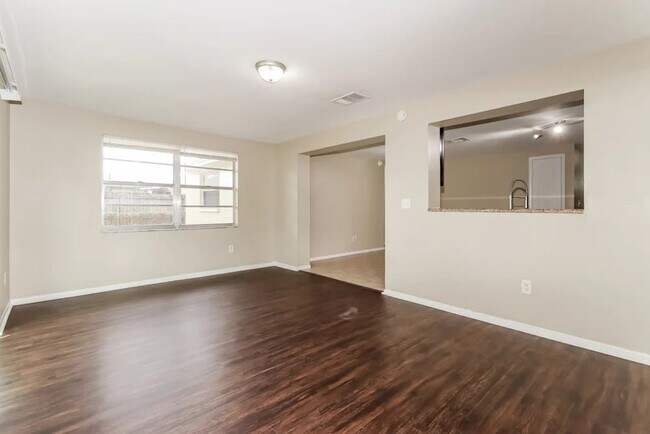 Photo - 6417 Willow Wood Ct