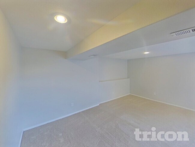 Photo - 7335 Dobbs Dr