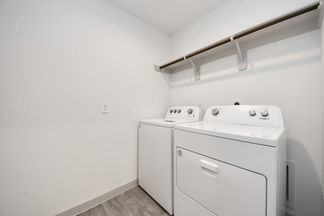 Building Photo - 7806 Cattleman Vly Dr