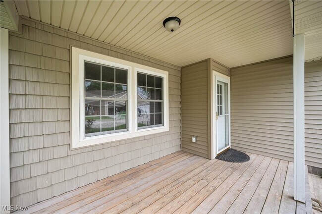 Photo - 3031 Logan Ln N Unidad 1