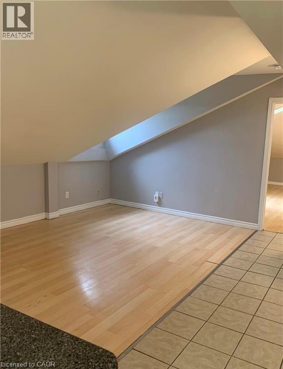 Photo - 81 Dundas St Unité 8