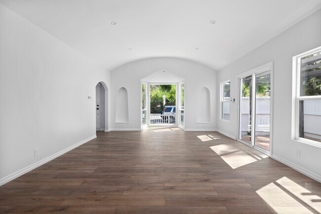 Photo - 3113 Virginia Ave