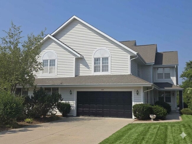Photo - 3 bedroom New Berlin townhome