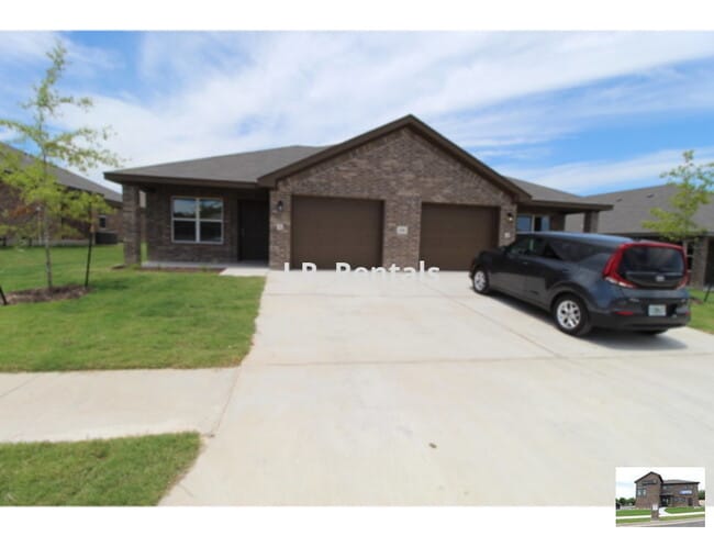 Photo - 118 Wind Ridge Dr