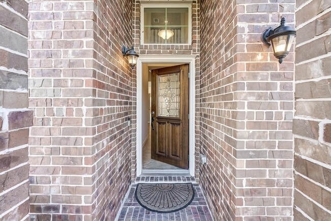 Building Photo - 18616 Birch Orch Ct