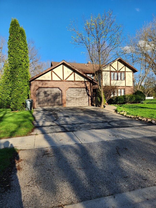 Photo - 2200 Frisch Rd