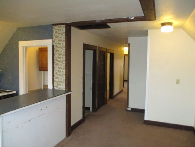 Photo - 137-139 W Gilman St Unit 139 -  #3