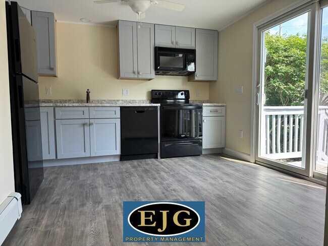 Photo - 158 Beech St