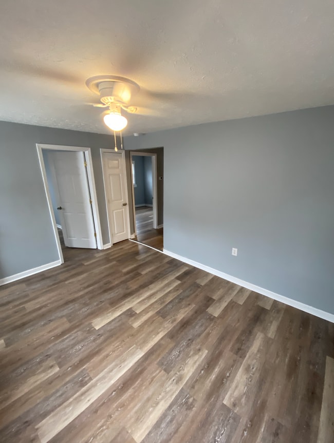 Photo - 437 Triplett Ave