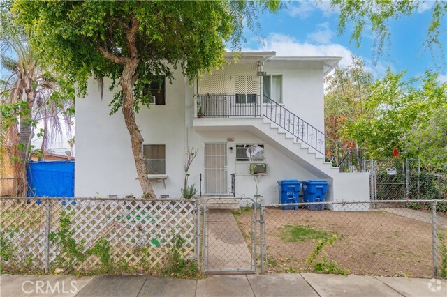 Building Photo - 1032 W 4th St Unit 1038 Rental