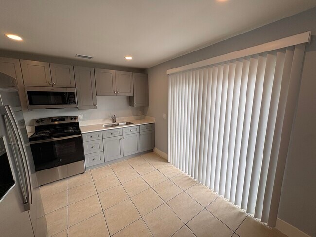 Photo - 4593 Coconut Rd