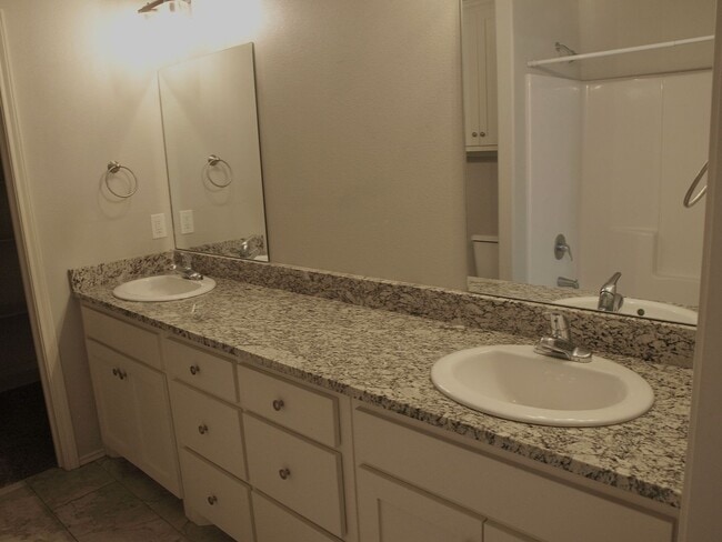 Photo - 5726 120th St Unidad A