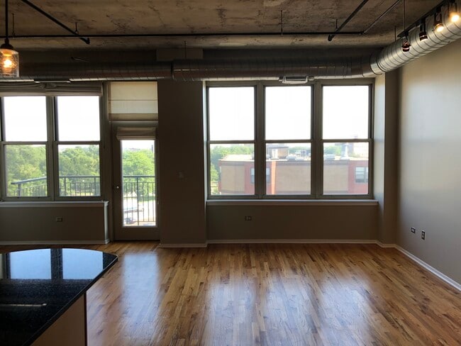 Photo - 6 S Laflin St Unit 604