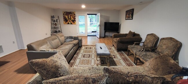 Photo - 332 Greenhill Way Unit 2