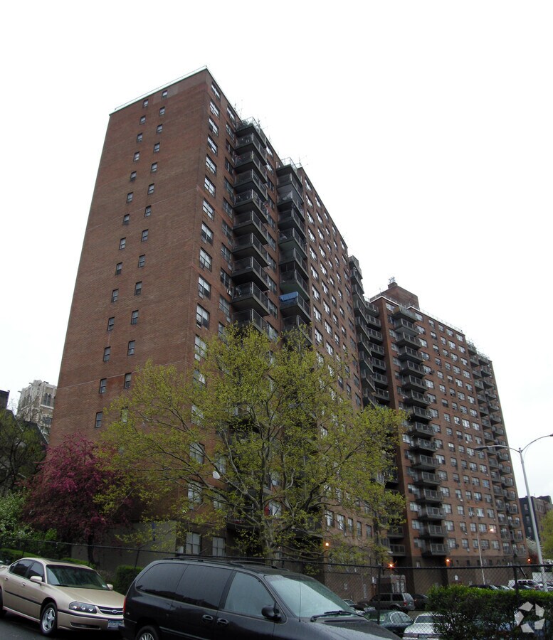 Photo - Fulton Tower Apartments