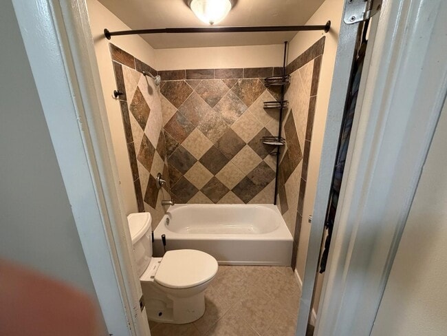 Photo - 8 Fireside Ct