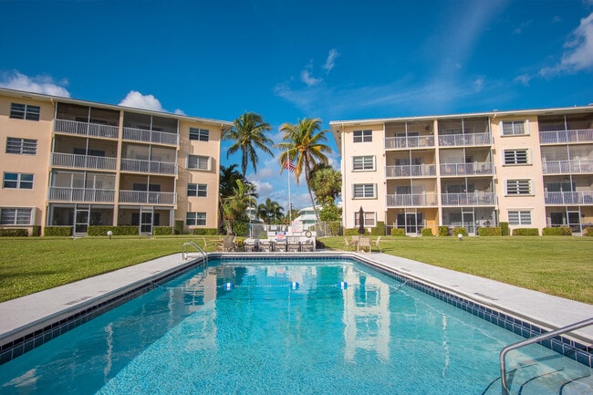 Photo - 230 N Federal Hwy Unit 205