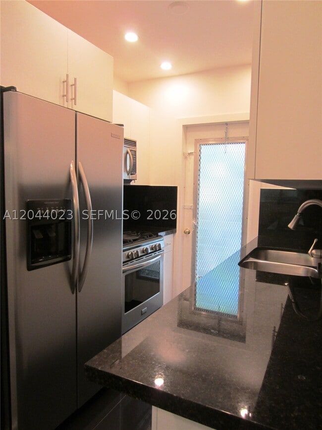 8132 Harding Ave Unit 5