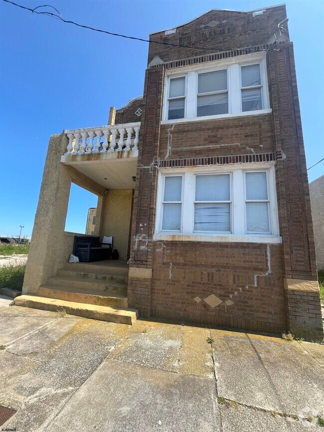 Building Photo - 122 Dewey Pl Rental