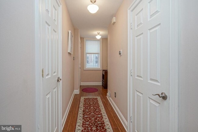 Photo - 522 Montrose St Unit A