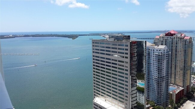 Building Photo - 950 Brickell Bay Dr Unit 4005 Rental