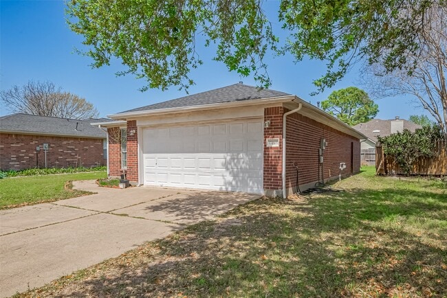 Photo - 17046 Applecross Ln