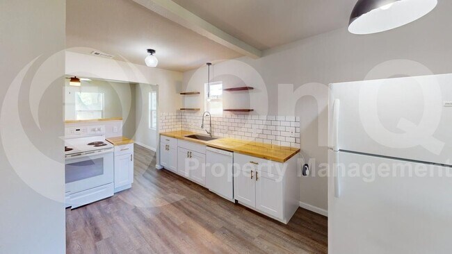 Photo - 519 E Gandy St