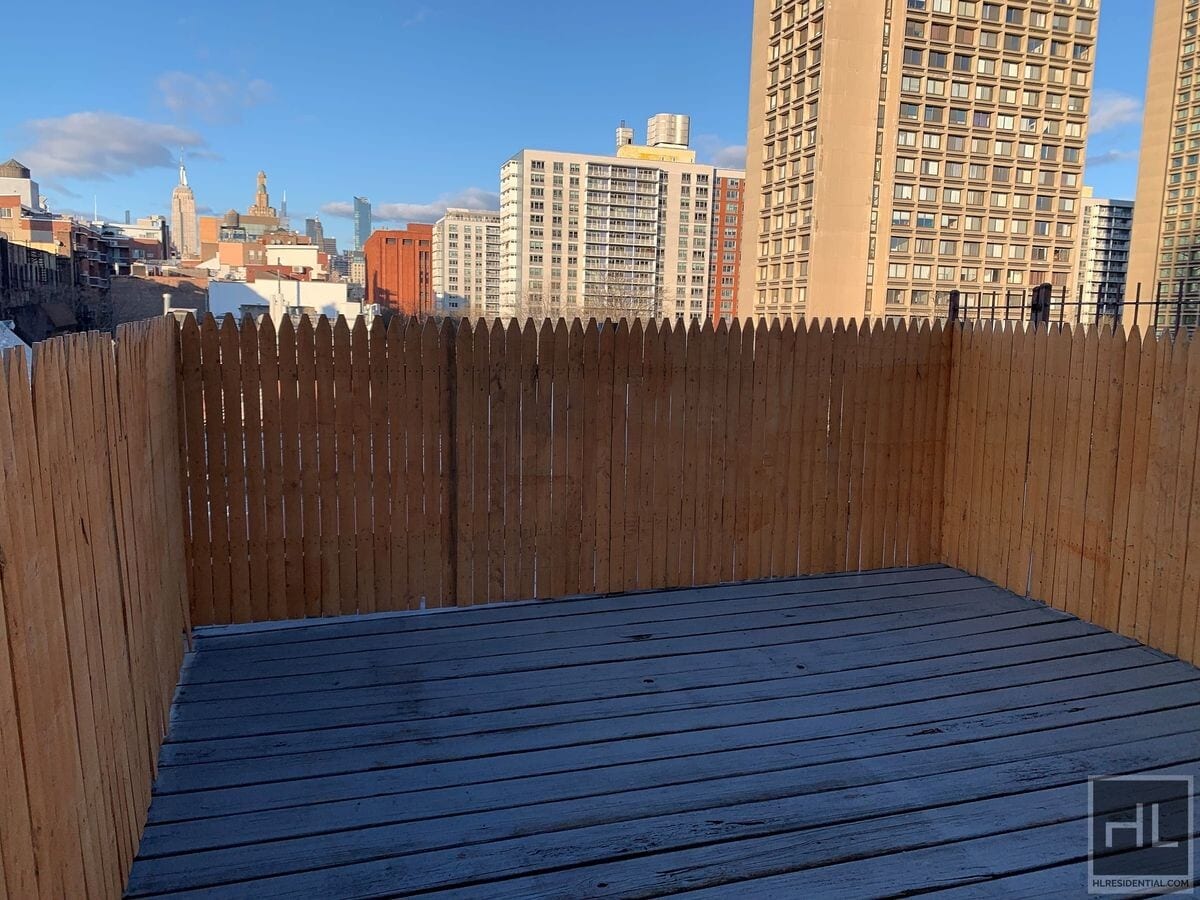 Photo - WEST BROADWAY Unit 3FL