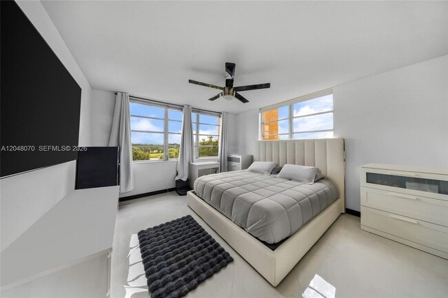 Photo - 3001 W Rolling Hills Cir Unidad 610