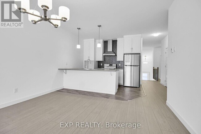 Photo - 230 Cypress St