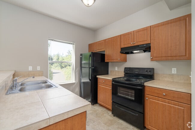 2BR, 2.5BA - 1,079SF Kitchen - Sarah Court