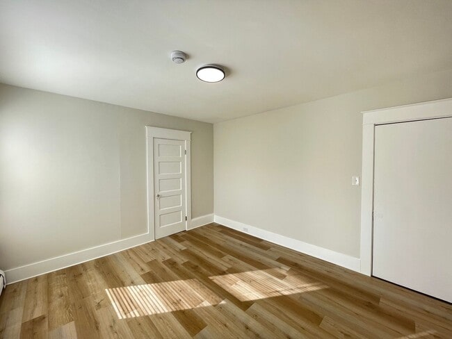 Photo - 55 Henriette St Unit 4