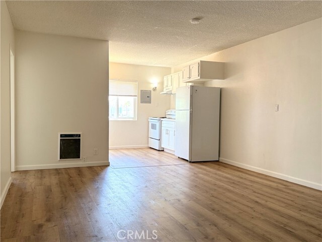 Building Photo - 620 Illinois Ct Unit 6