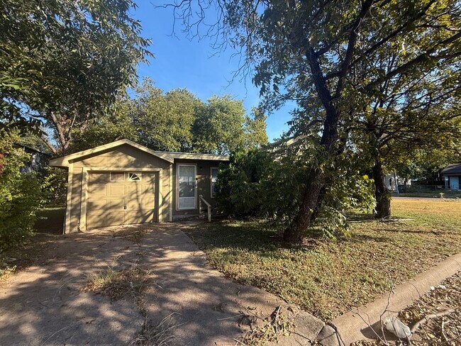 Photo - Cozy 3 Bedroom Family Home
