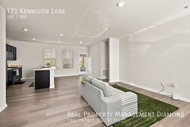 Photo - 121 Kennison Ln