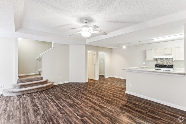 Building Photo - Columbia Wood Rental