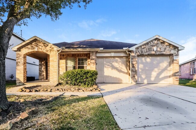 Building Photo - 21639 Kingston Terrace Ln Rental