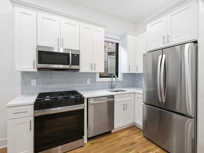 Photo - 858 West Side Ave Unit 2R