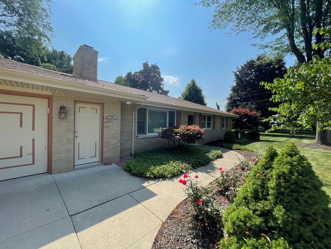 Photo - Three Bedroom Home in Richland