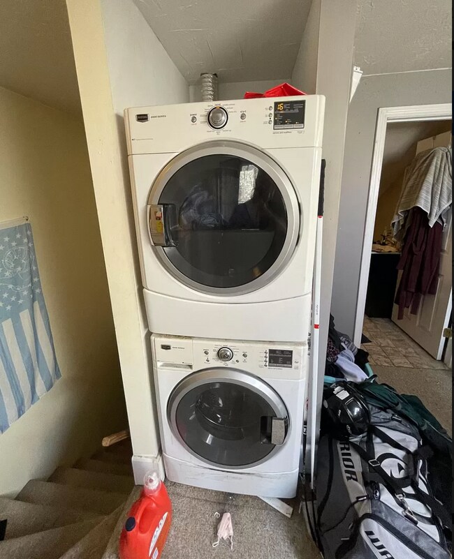 Photo - 289 D St Unit 2