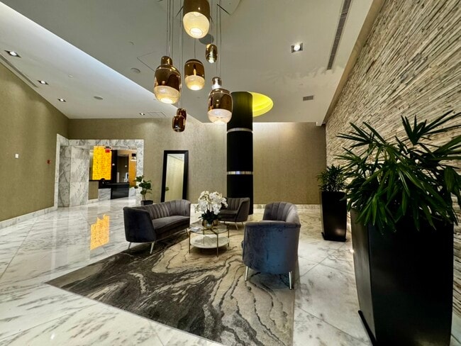 Lobby - 1250 S Miami Ave Unit 2403