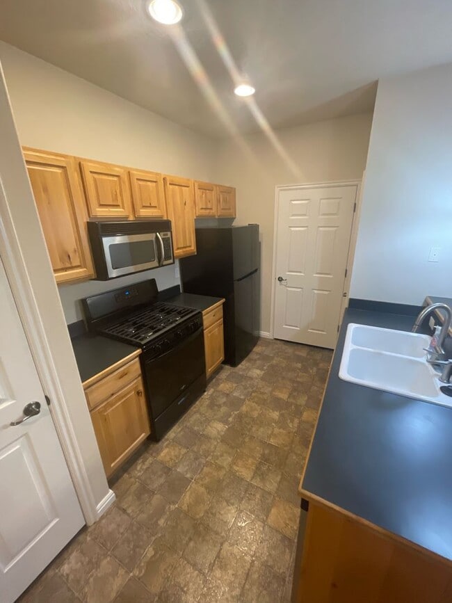 Photo - 1061 Canyon Meadow Dr